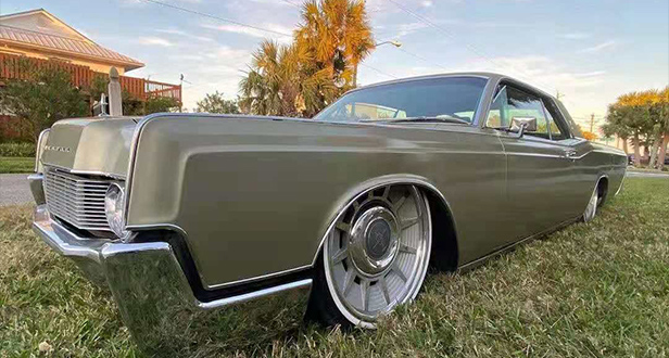 Lincoln Continental