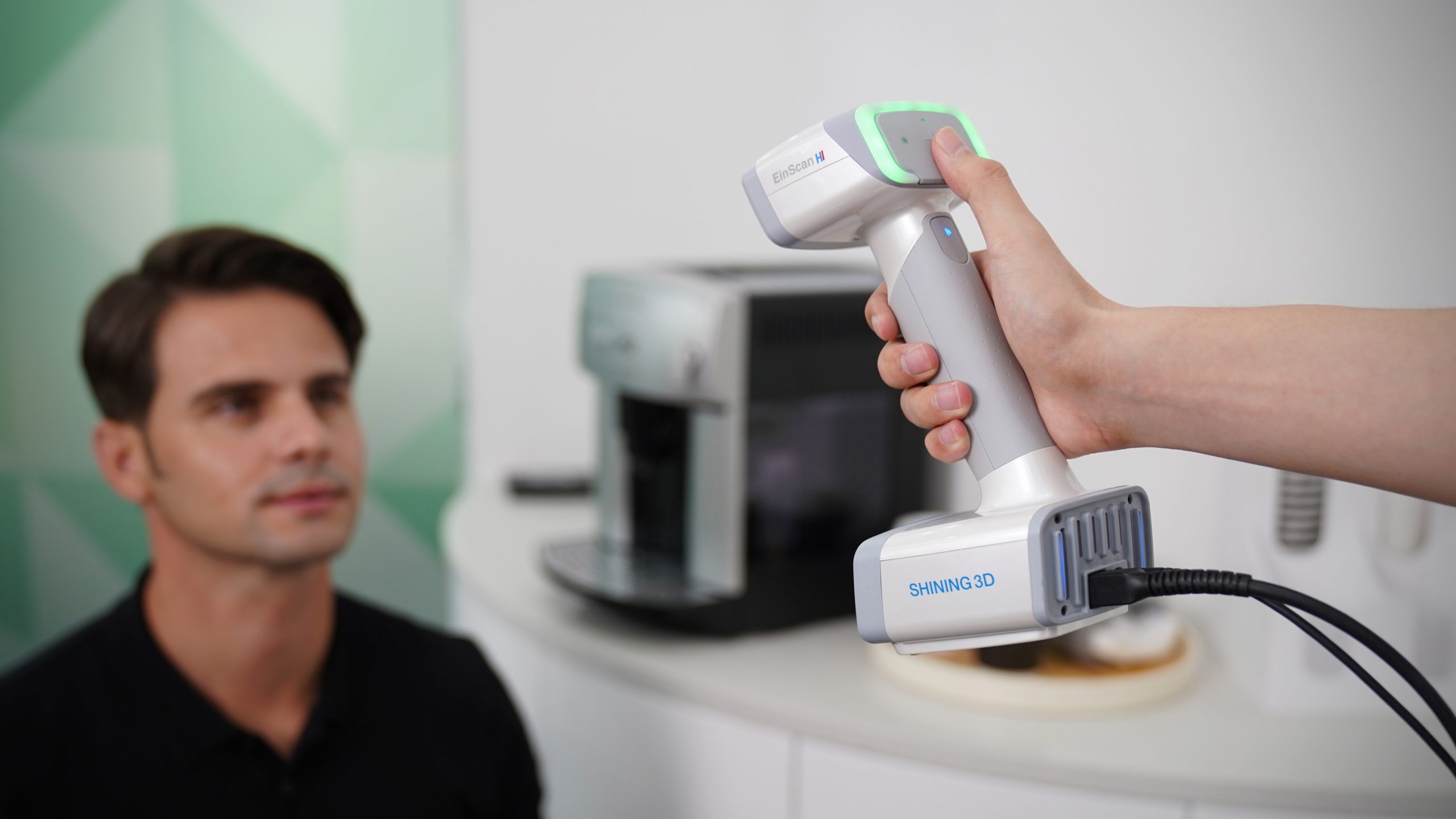 Handheld 3D scanner light sources laser lines vs structured light vs